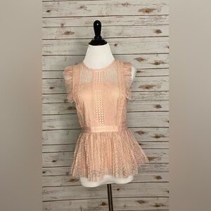 Heartloom coquette peach lace sleeveless peplum blouse Size Small